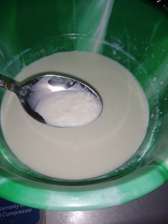 A picture of Buttermilk.