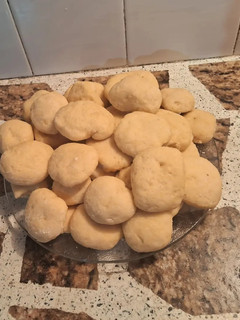 Una foto de Bizcochos veganos de polenta