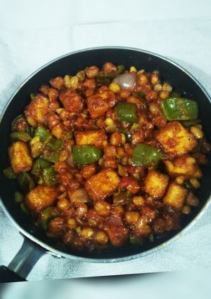 A picture of Chana Chilli Paneer.