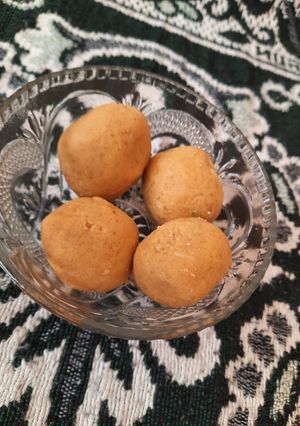 મગસ (Magas Recipe In Gujarati) રેસીપી મુખ્ય ફોટો