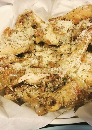 Foto resep Crispy baked garlic parmesan chicken wings