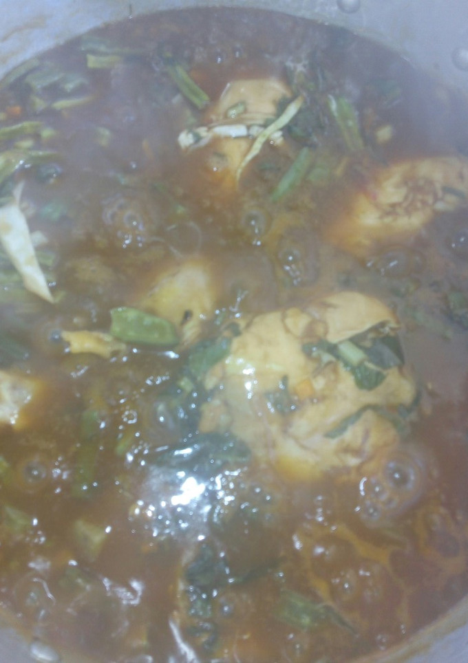Una foto de Pollo con verduras nopales y catsup a la Mario, s