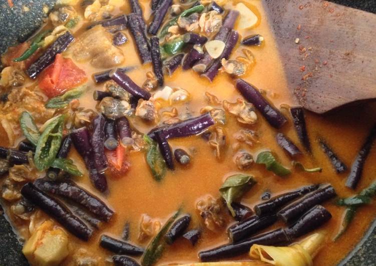 Bagaimana Menyiapkan Tumis santan kerang Anti Gagal