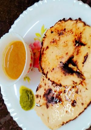 मक्के की रोटी और मटर का निमोना (makke ki roti aur matar ka nimona recipe in Hindi) रेसिपी मुख्य फोटो
