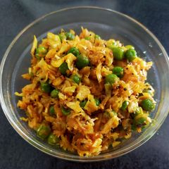 A picture of Cabbage Peas Sabzi.