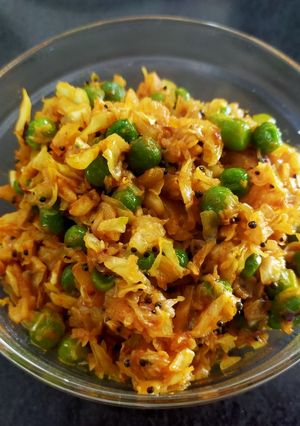 A picture of Cabbage Peas Sabzi.