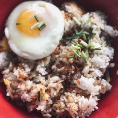 Garlic egg rice A picture of Garlic egg rice.