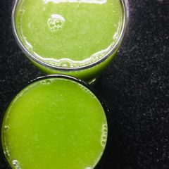 Green juice A picture of Green juice.