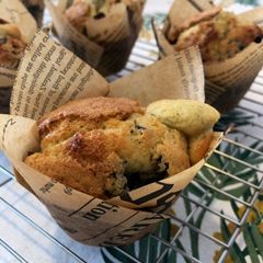 A picture of Banana Blueberries Muffin.