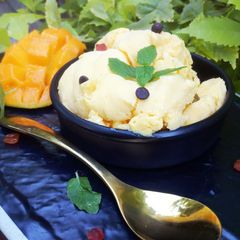 A picture of Mango Ice Cream.