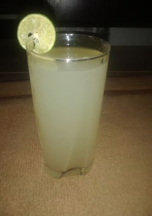 A picture of Ginger juice.