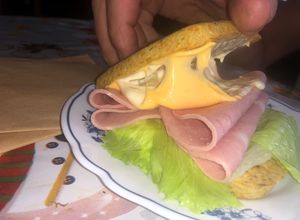 Foto principal de Pan de avena para sándwich y bocadillos (en microondas)