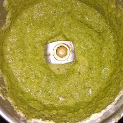 A picture of Hare Dhaniya ki Chutney.