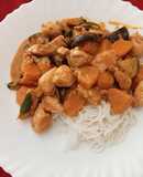 ขนมจีนแกงเขียวหวานไก่ฟักทอง