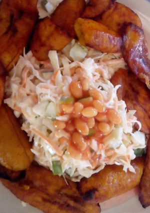 A picture of Fried plantain and Coleslaw.
