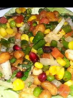 A picture of Veggie Peanut Salad.