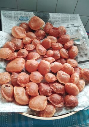 A picture of Pani Puri.