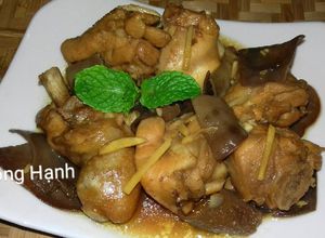 Hình của món Gà Kho Nấm Mèo.