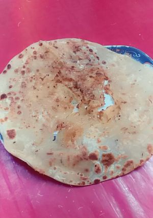 A picture of Aloo ka paratha.