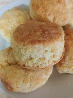 Una foto de Scones de queso