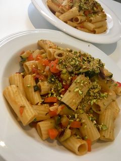 Una foto de Macarrones vegetarianos picantes