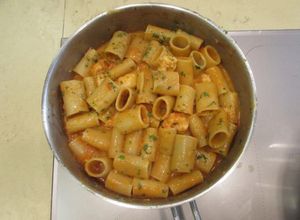 Foto di Paccheri alla crema di scampi e gamberi