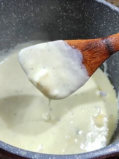 Una foto de 🧀🍝 Salsa cuatro quesos para pastas 🍝🧀