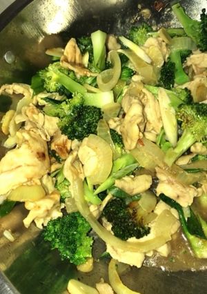 Foto resep Tumis brokoli ayam