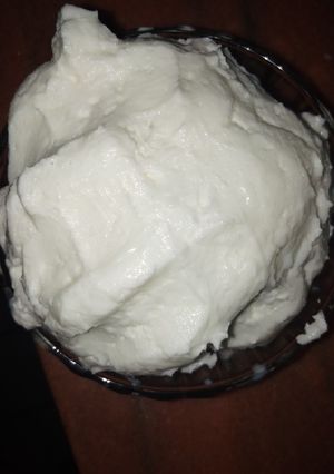 A picture of Homemade white butter.