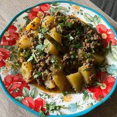 A picture of Aloo keema mattar.