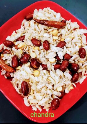 नमकीन चिवड़ा (Namkeen chivda recipe in Hindi) रेसिपी मुख्य फोटो