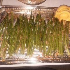 A picture of Simple roasted asparagus.