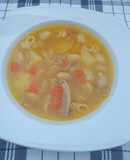 Sopa de galets, con pollo y carne picada