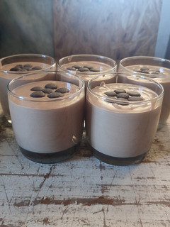 Una foto de Mousse de plátano con chocolate amargo