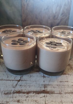 Una foto de Mousse de plátano con chocolate amargo