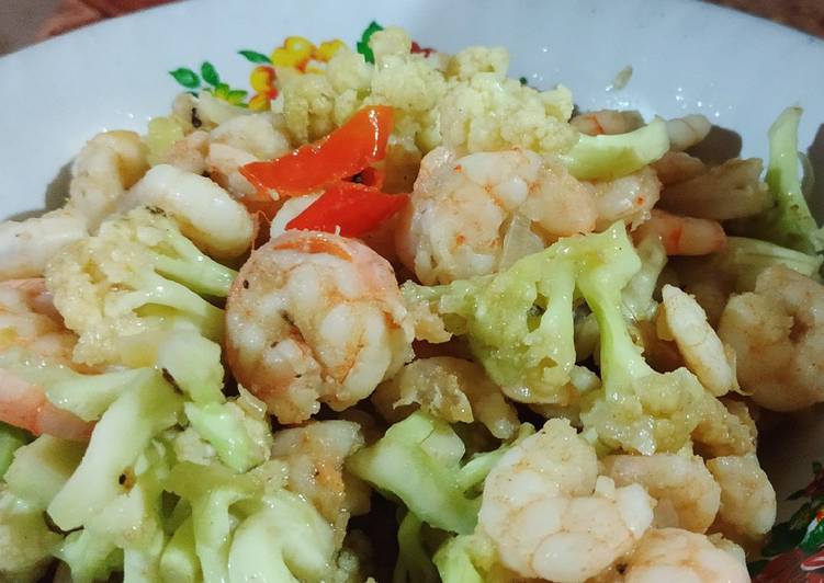 Tumis udang brokoli😍