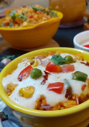 A picture of Cheesy rice bowl.