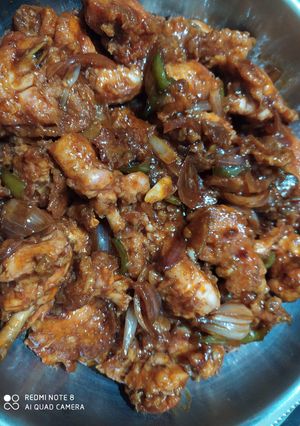 চিলি চিকেন (chili chicken recipe in bengali) রেসিপির প্রধান ছবি