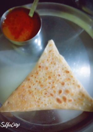 A picture of MOMOS /MUGLAI PARATHA 🥙.
