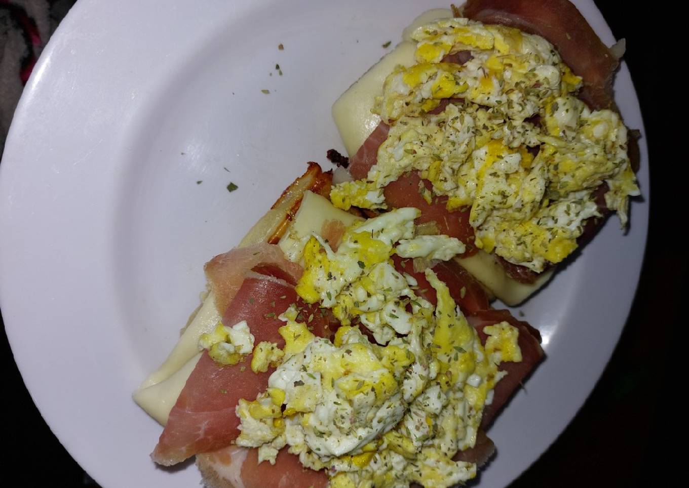 Waffles de crudo y queso 🧀 🤤