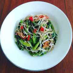 Tumis Kangkung Tauge রেসিপির প্রধান ছবি