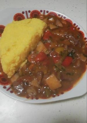 O poză a rețetei Tocăniță de pui cu bacon și legume.