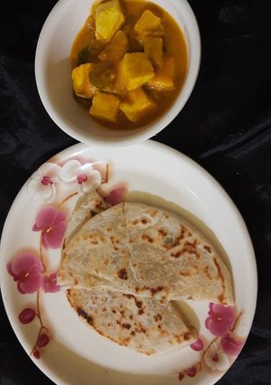 चीज़ चिली कुलचा (Cheese chilli kulcha recipe in hindi) रेसिपी मुख्य फोटो