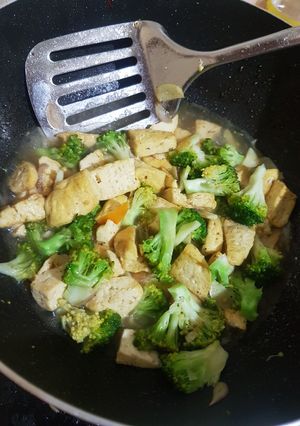 Foto resep Tumis brokoli + tahu