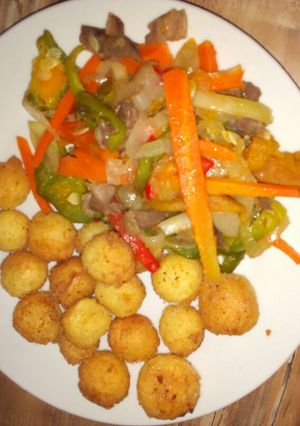 Una foto de Verduras Salteadas y Noisettes