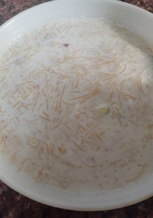 A picture of Sheer khurma.
