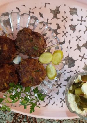 عکسی از دستور همبرگر خانگی😋