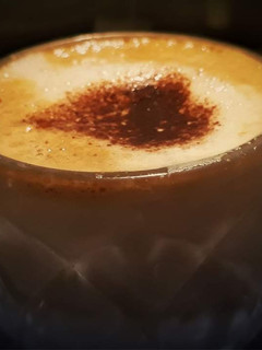 કેપેચિનો કોફી મશીન વિના (Cappuccino Coffee Without Machine Recipe In Gujarati) રેસીપી મુખ્ય ફોટો