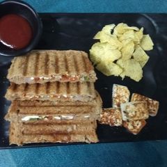 Grilled paneer sandwich platter A picture of Grilled paneer sandwich platter.