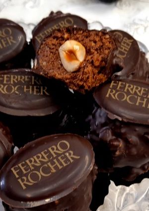 Une photo de Ferrero rocher maison